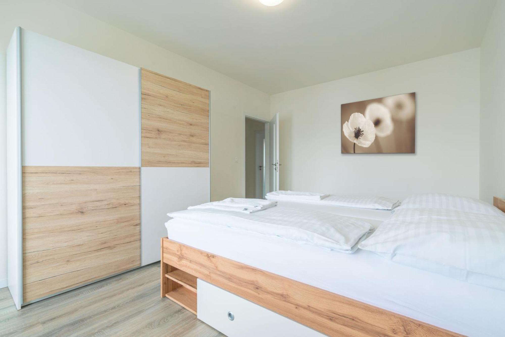 Apartmany Zlatovska Trencin Bagian luar foto
