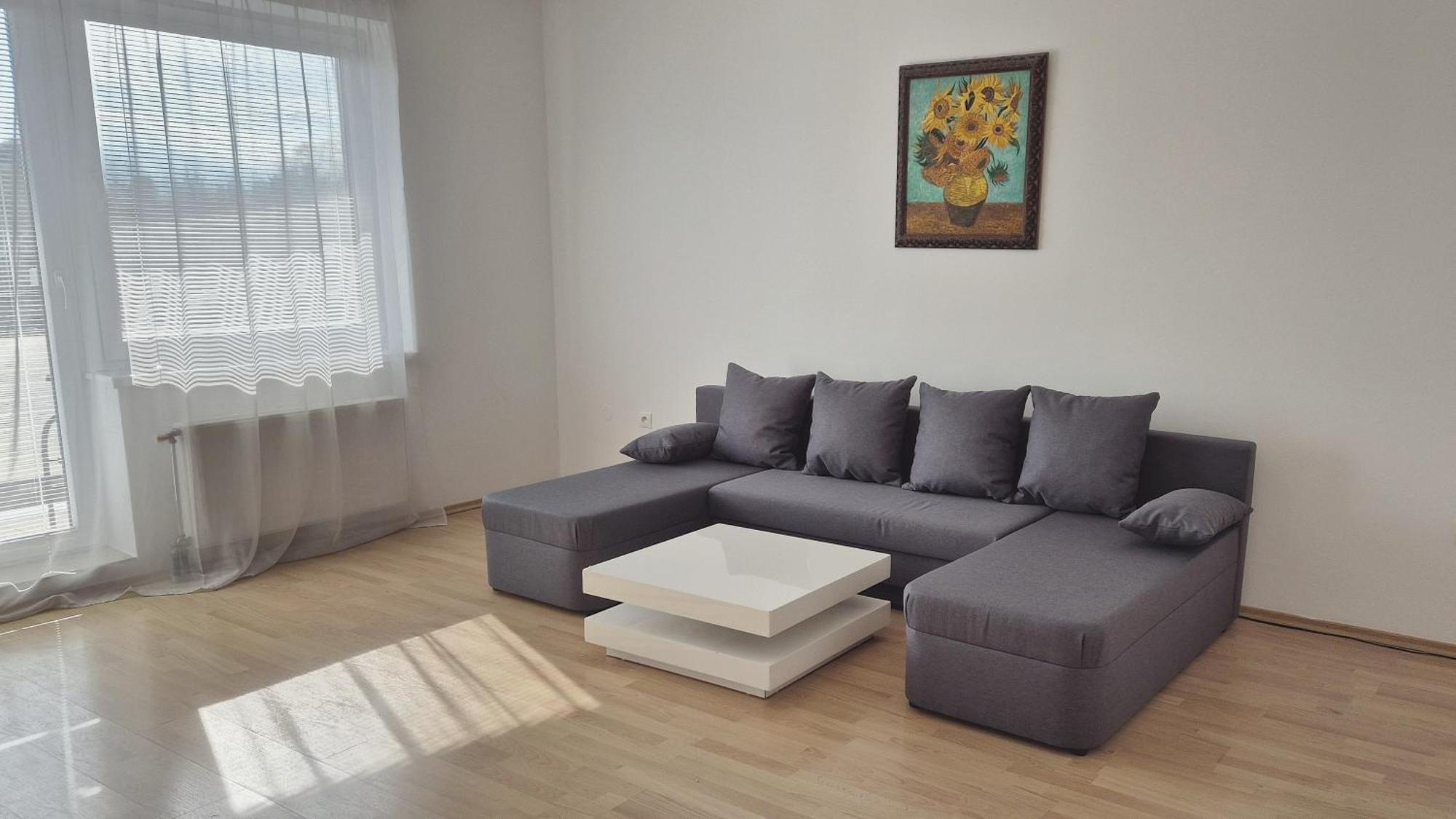 Apartmany Zlatovska Trencin Bagian luar foto
